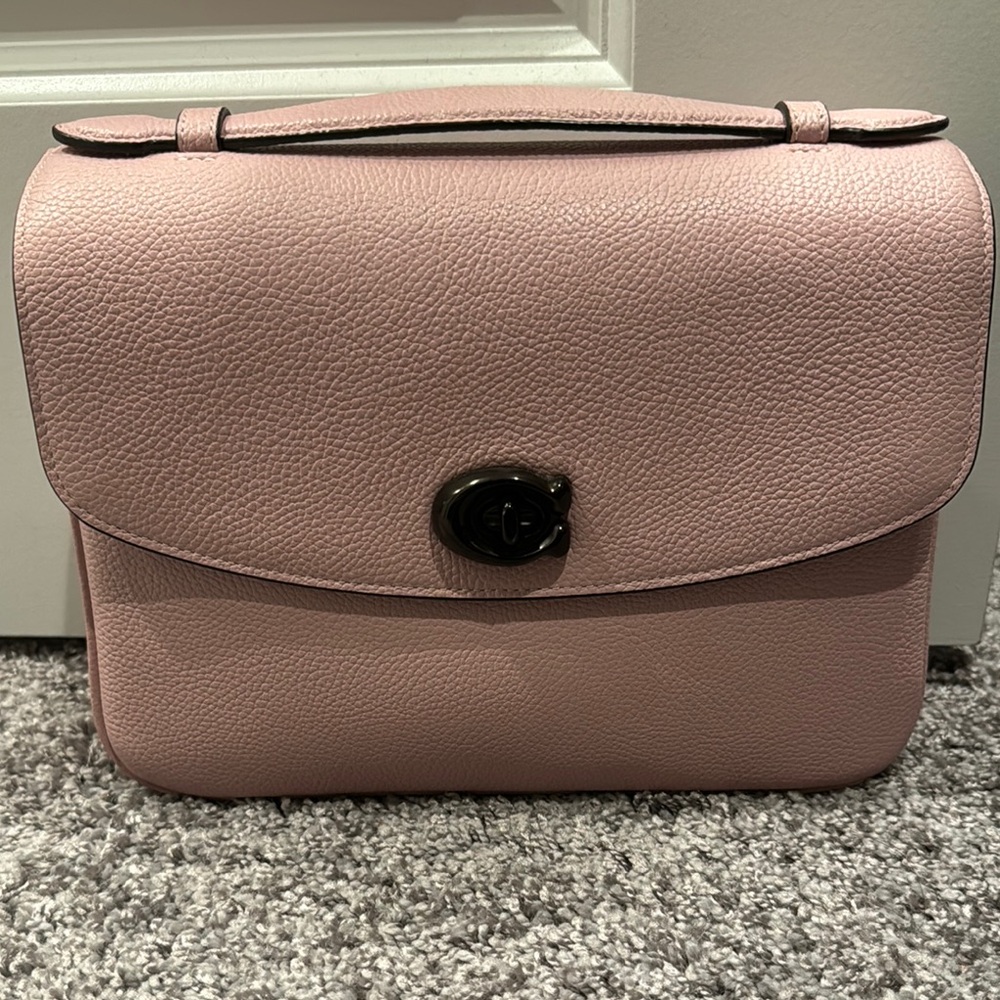 Elegant Pink Leather Shoulder Bag